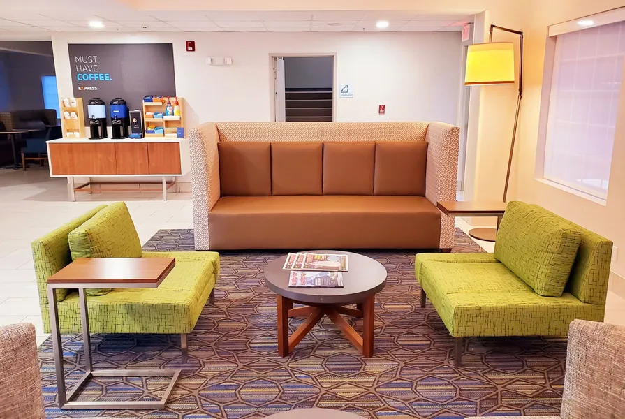 Holiday Inn Express & Suites Lincoln City by IHG hotel detail image 2