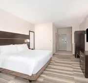 Holiday Inn Express & Suites Lincoln City by IHG hotel detail image 5
