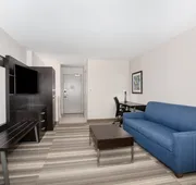 Holiday Inn Express & Suites Lincoln City by IHG hotel detail image 7