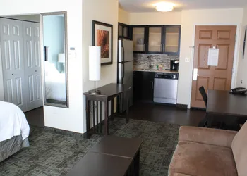 Staybridge Suites Minot by IHG hotel thumbnail 7