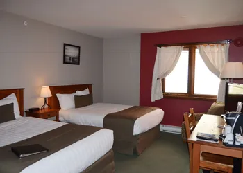 Howe Sound Inn & Brewing Company hotel thumbnail 4