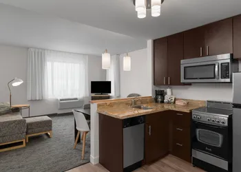 TownePlace Suites by Marriott Denver Airport at Gateway Park hotel thumbnail 7