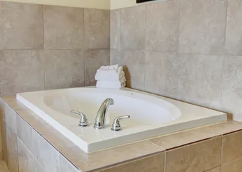Cobblestone Inn & Suites - Carrington hotel thumbnail 8