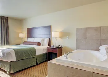 Cobblestone Inn & Suites - Carrington hotel thumbnail 6