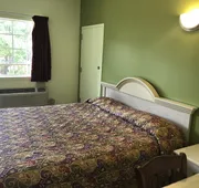 Weston Inn & Suites hotel detail image 7