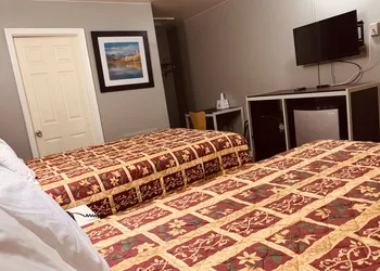 Red Carpet Inn hotel thumbnail 7