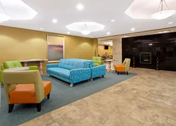 La Quinta Inn & Suites by Wyndham Dickinson hotel thumbnail 3