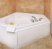 La Quinta Inn & Suites by Wyndham Dickinson hotel detail image 7