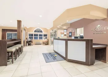 Microtel Inn & Suites by Wyndham Sidney hotel thumbnail 2