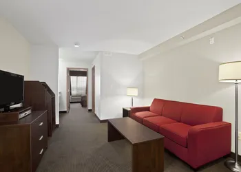 Super 8 by Wyndham Red Lake ON hotel thumbnail 4