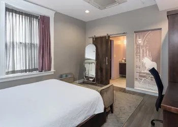 Hotel at the Lafayette Trademark Collection by Wyndham hotel thumbnail 6