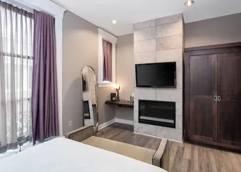 Hotel at the Lafayette Trademark Collection by Wyndham hotel thumbnail 8