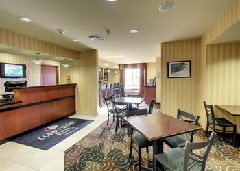 Cobblestone Hotel & Suites - Wayne hotel thumbnail 2