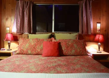 Sleepy Hollow Cabins and Hotel hotel thumbnail 8