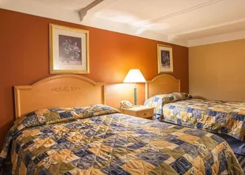 Relax Inn Saint Charles hotel thumbnail 3