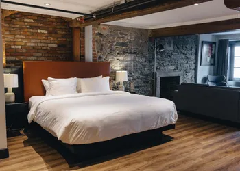 Lofts du Vieux-Port hotel thumbnail 3