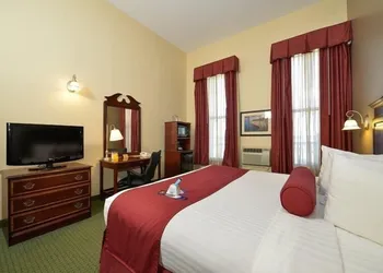 Hotel Chequamegon, BW Signature Collection hotel thumbnail 5