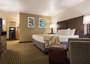 Baymont by Wyndham Durango hotel thumbnail 6