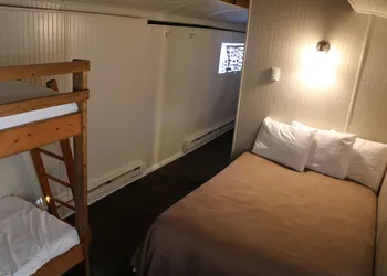 Red Caboose Motel hotel thumbnail 8