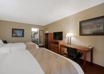 Quality Inn Chickasha hotel thumbnail 7