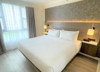 Garden Inn & Suites hotel thumbnail 8