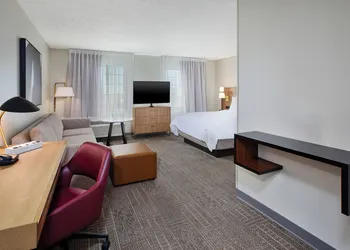 Staybridge Suites Lincoln Northeast by IHG hotel thumbnail 6