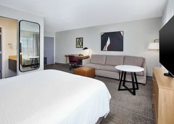 Staybridge Suites Lincoln Northeast by IHG hotel thumbnail 7