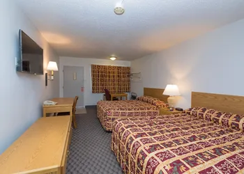 Motel 8 Rock Springs hotel thumbnail 7
