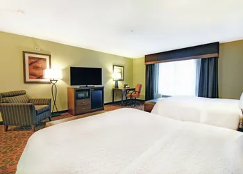Hampton Inn Beloit hotel thumbnail 5