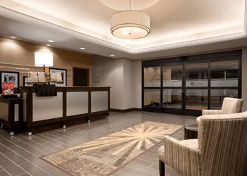 Hampton Inn & Suites Mansfield hotel thumbnail 2