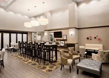 Hampton Inn & Suites Mansfield hotel thumbnail 3