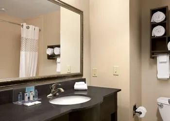 Hampton Inn & Suites Mansfield hotel thumbnail 4