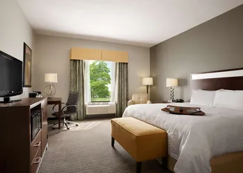 Hampton Inn & Suites Mansfield hotel thumbnail 6