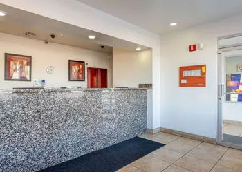 Rodeway Inn Phoenix North I-17 hotel thumbnail 3