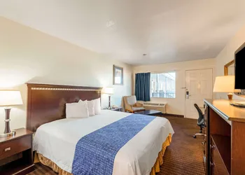 Rodeway Inn Phoenix North I-17 hotel thumbnail 7