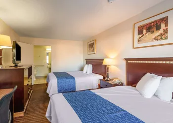 Rodeway Inn Phoenix North I-17 hotel thumbnail 8