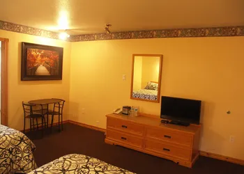 Rainbow Inn hotel thumbnail 6