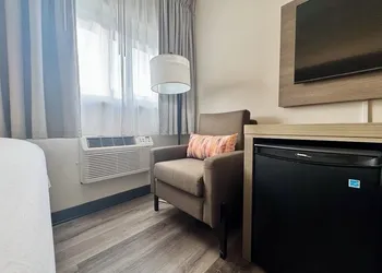 Surface Boutique Hotel hotel thumbnail 8