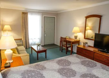 Rideau Heights Inn hotel thumbnail 6