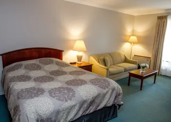 Rideau Heights Inn hotel thumbnail 7