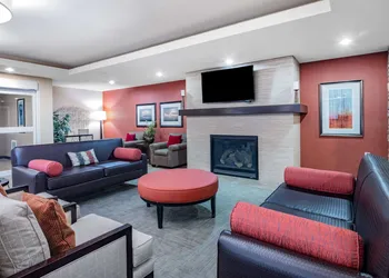 Hawthorn Suites by Wyndham Williston hotel thumbnail 3