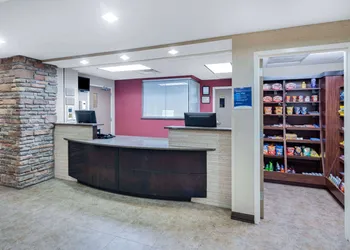 Hawthorn Suites by Wyndham Williston hotel thumbnail 4