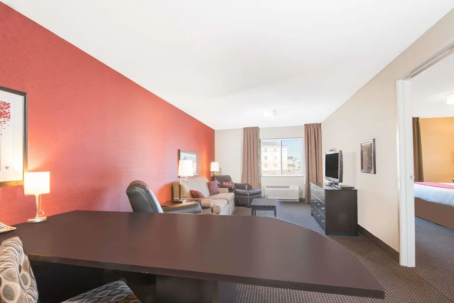 Hawthorn Suites by Wyndham Williston hotel detail image 6