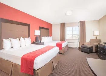 Hawthorn Suites by Wyndham Williston hotel thumbnail 7