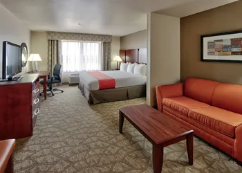 Holiday Inn Roswell by IHG hotel thumbnail 5