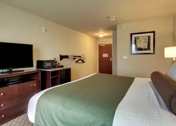 Cobblestone Inn & Suites - Harvey hotel thumbnail 5
