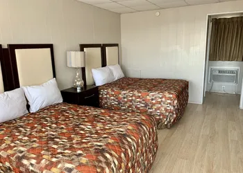 Cabana Motel hotel thumbnail 8