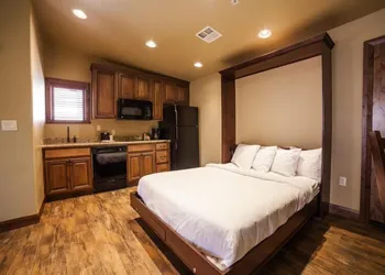 Cable Mountain Lodge hotel thumbnail 4