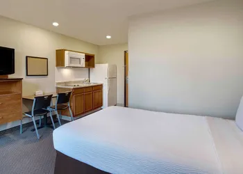 WoodSpring Suites Washington DC Andrews AFB hotel thumbnail 3