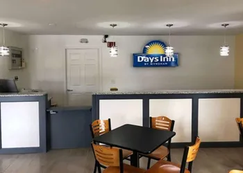 Days Inn by Wyndham Cape Carteret near Emerald Isle hotel thumbnail 2